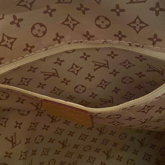 High quality large duffel bag 22L by 12 high - Picture 6 of 6